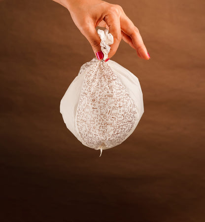 Bolsas para peluditos: Recoge de forma responsable los regalitos.